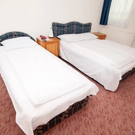 Adria Kupres (Canton 10)