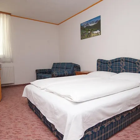 Adria 4*