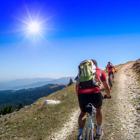 Otel Adria Kupres (Canton 10)