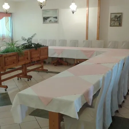 Adria Hotell 4*