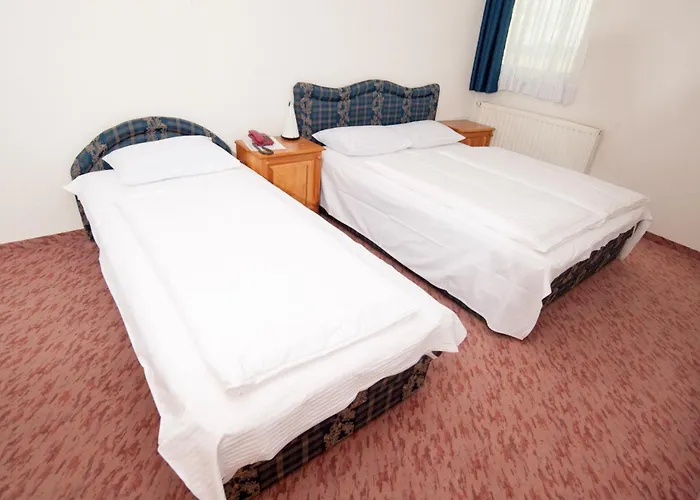 Adria Kupres (Canton 10)